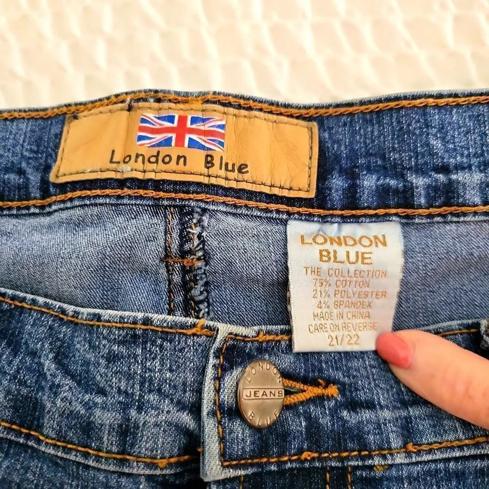 London blue appliquied NY ☆ jeans,size 21/22 crop pants, very cool! - Picture 2 of 3